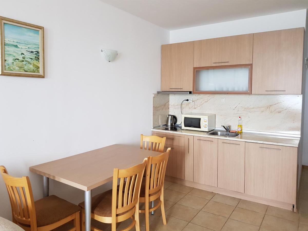Golden Sands Rentals Apartments *