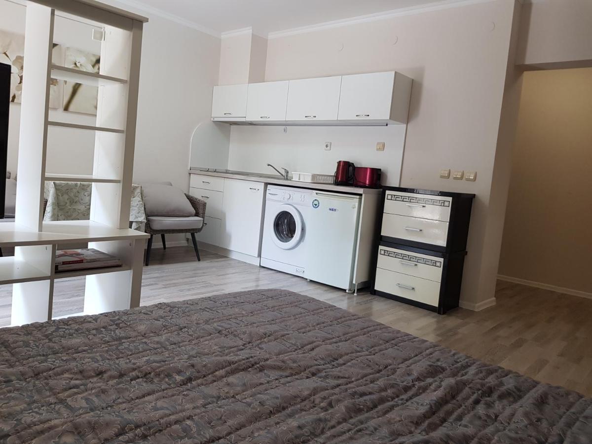 Golden Sands Rentals Apartments Apartment